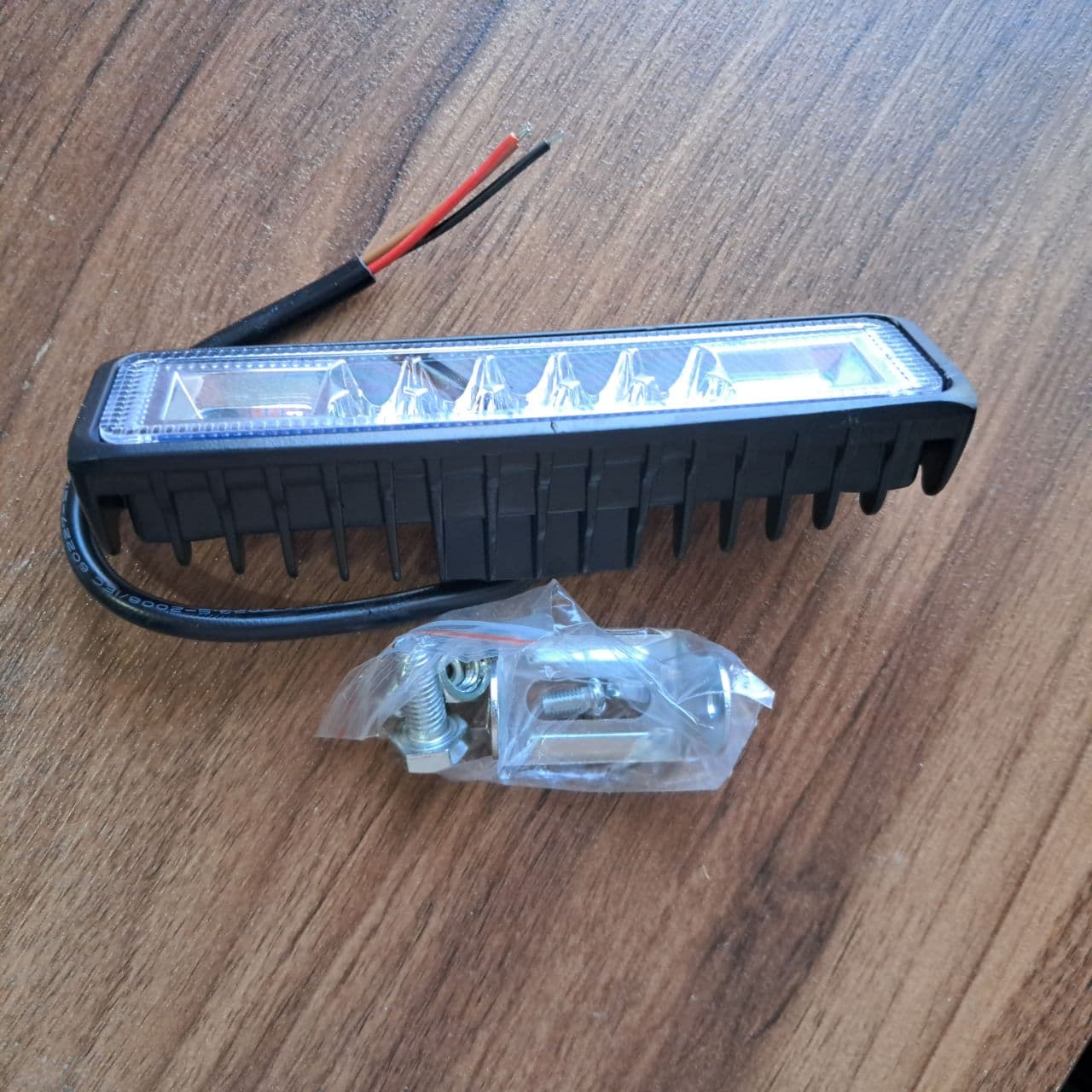 چراغ led پلیسی با پروژکتور — تصویر ۵