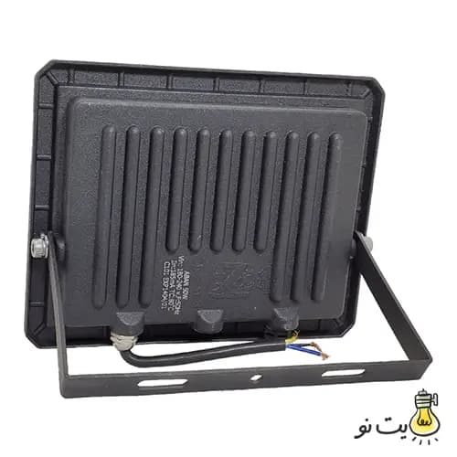 پروژکتور 100 وات شاهچراغ مدل آبان — تصویر ۲
