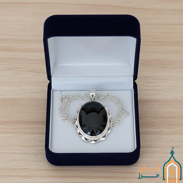 گردنبند حدید زنانه و مردانه بیضی دست ساز مدل دور پیچ بزرگ با حکاکی اذکار — تصویر ۸