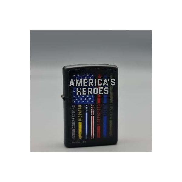 فندک زیپو اورجینال آمریکایی مدل 48634/218 طرح Buck Wear American Heroes — تصویر ۲