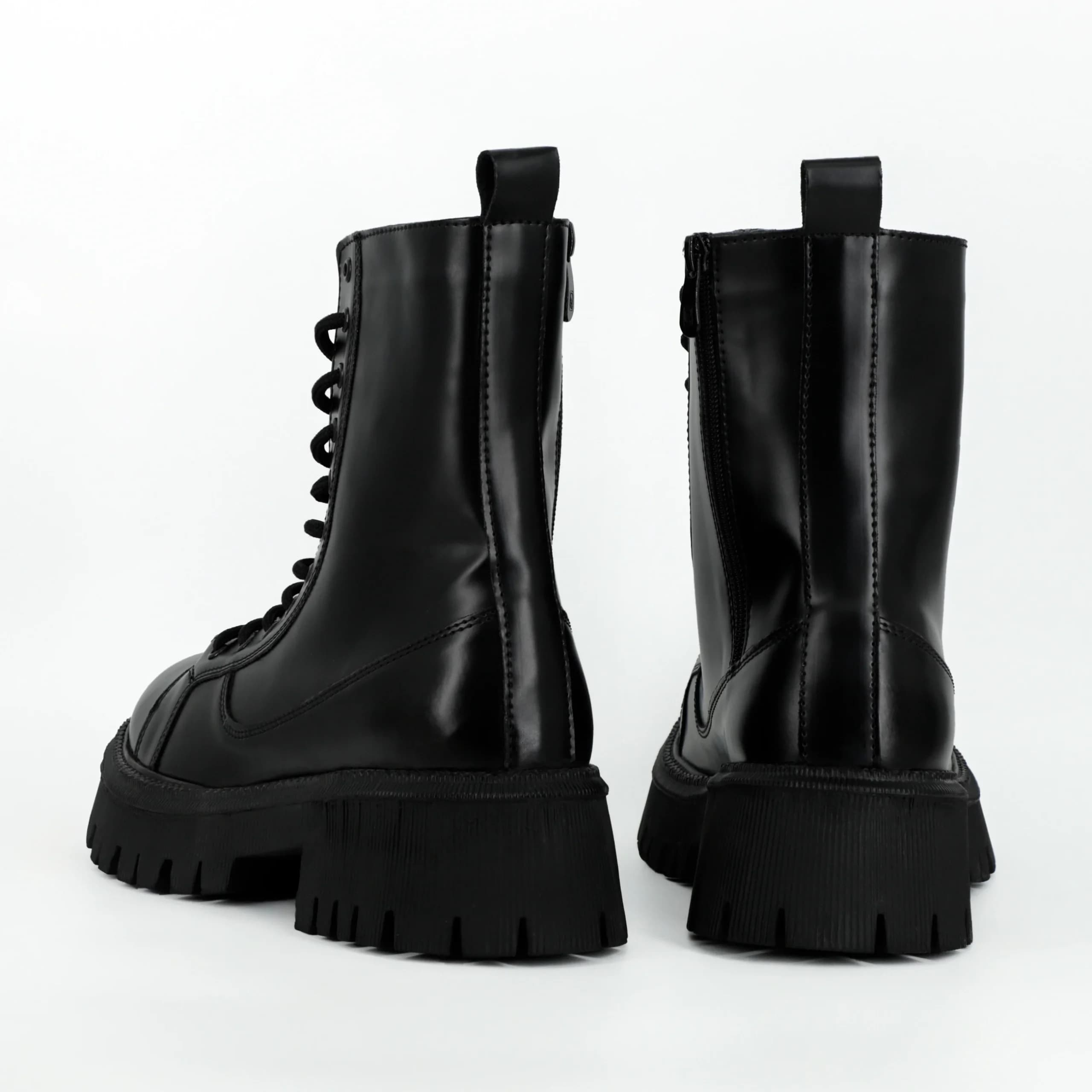بوت بالنسیاگا Balenciaga مردانه مشکی کد 2331 — تصویر ۴