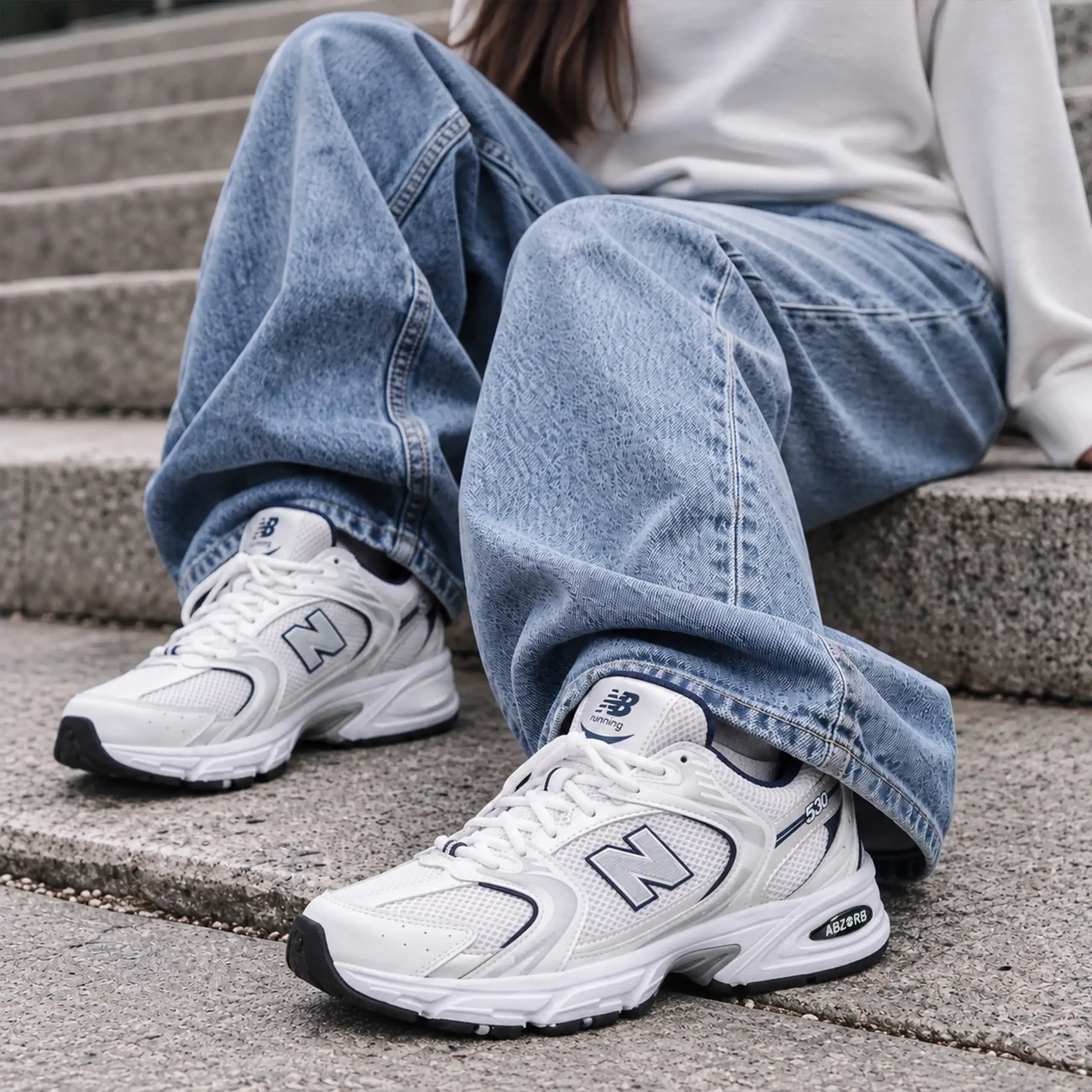 کفش کتونی نیوبالانس New Balance 530 زنانه رنگ سفید سرمه ای کد 1746