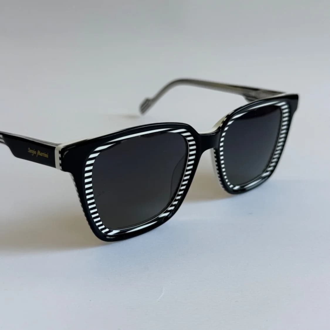 عینک آفتابی سرجیو مارتینی اورجینال مدل SA-3061 مشکی سفید — تصویر ۷