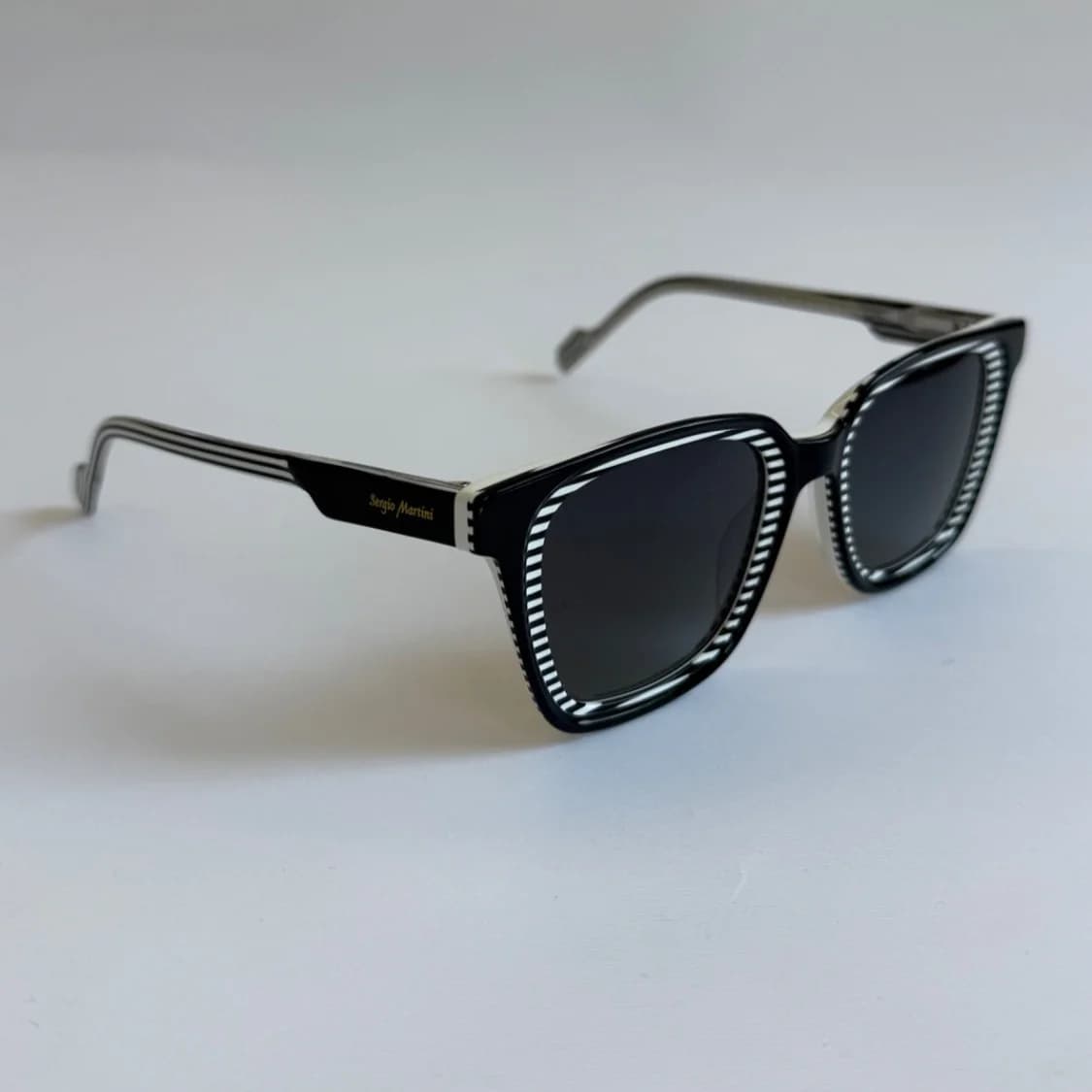 عینک آفتابی سرجیو مارتینی اورجینال مدل SA-3061 مشکی سفید — تصویر ۵