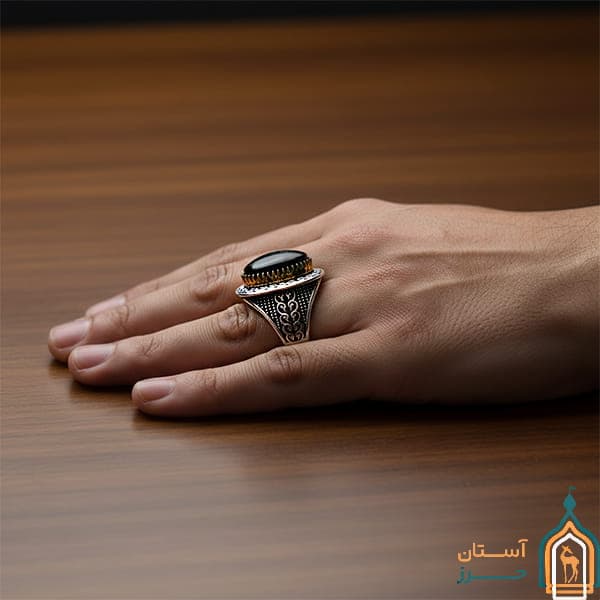انگشتر حدید صینی مردانه نقره مدل داریا با حکاکی اذکار — تصویر ۳