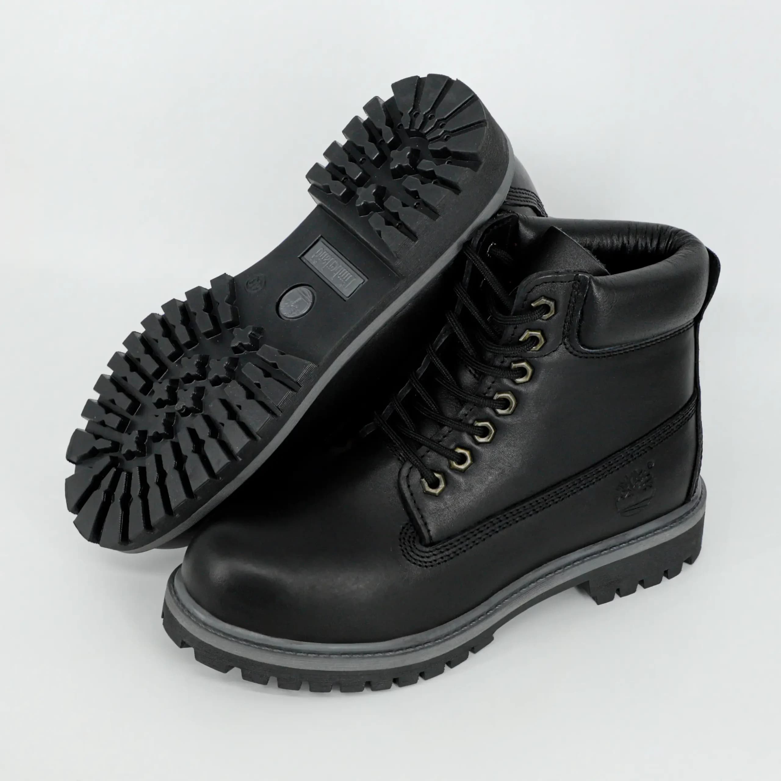 بوت تیمبرلند Timberland مردانه چرم طبیعی رنگ مشکی طوسی کد 2525 — تصویر ۳
