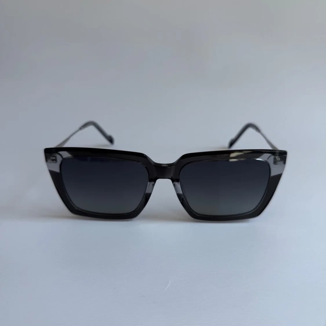 عینک آفتابی سرجیو مارتینی اورجینال مدل SA-2068 مشکی طوسی