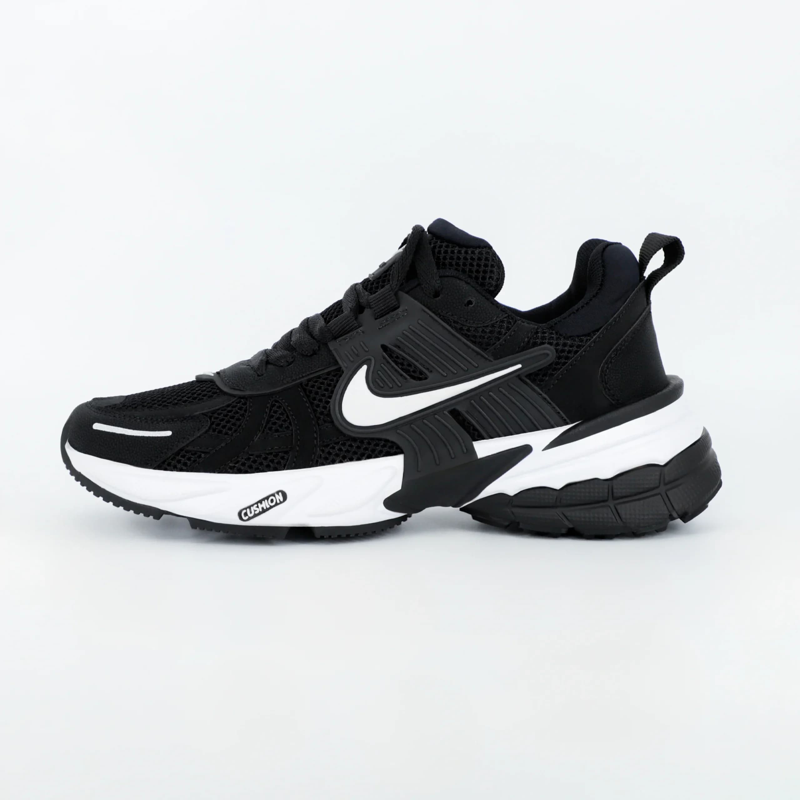 کفش کتونی زنانه نایک وی تو کی nike V2K رنگ مشکی سفید کد 2803 — تصویر ۹