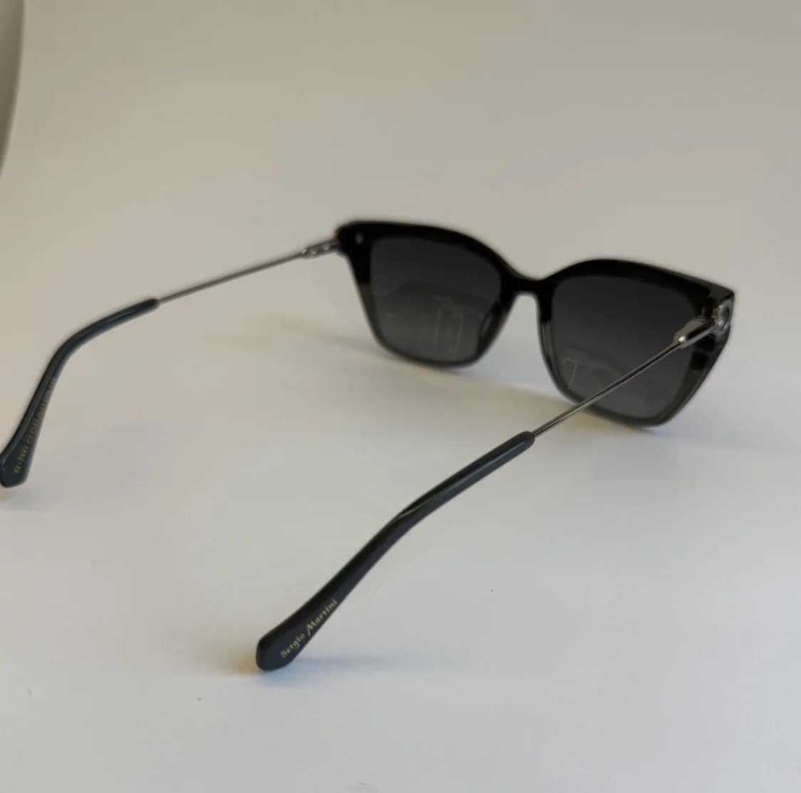 عینک آفتابی سرجیو مارتینی مدل SA-2044 مشکی طوسی — تصویر ۳