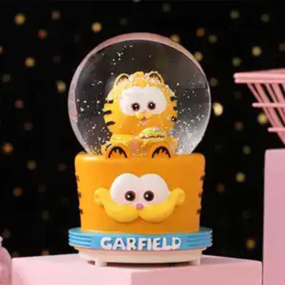گوی موزیکال برفی چراغ دار مدل بزرگ فول پمپی باتری خور طرح گارفیلد Garfield – طرح همبرگر بدست زرد — تصویر ۶