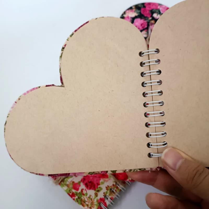 دفترچه قلبی سیمی گل گلی (با جانماز و پیکسل) — تصویر ۴