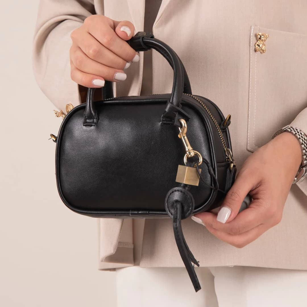 کیف کوچک صندوقی اویزدار ZARA — تصویر ۳