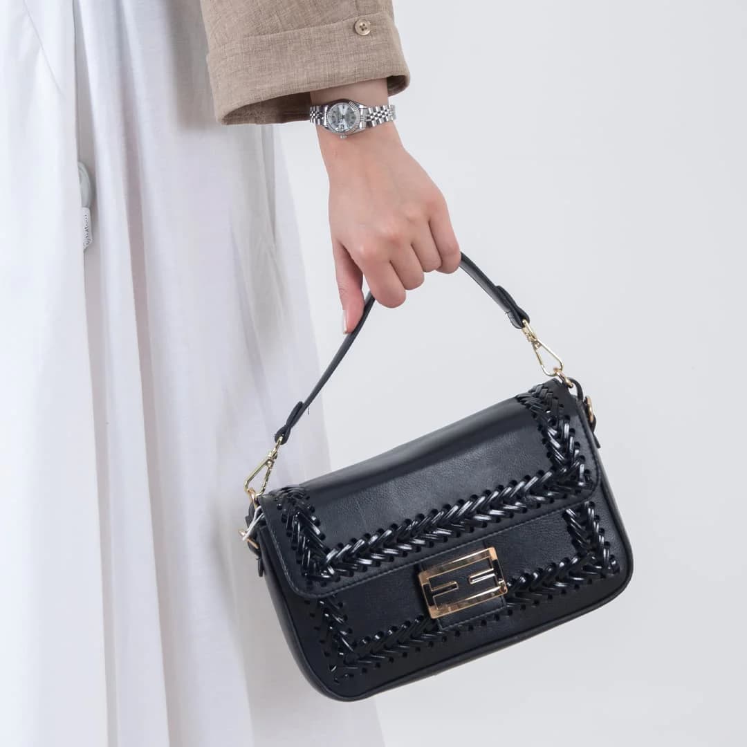 کیف بافتی FENDI — تصویر ۸