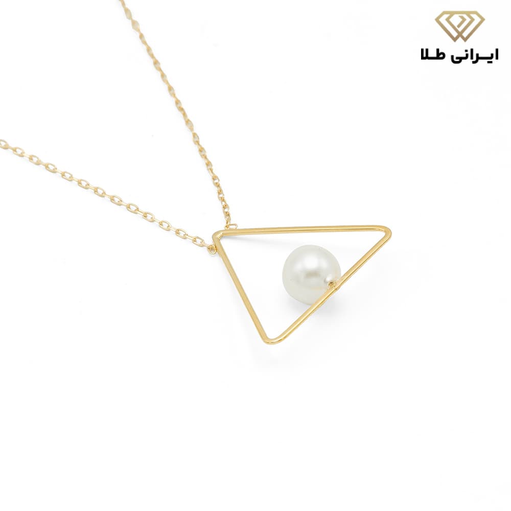 گردنبند طلا زنانه مدل مثلث و مروارید — تصویر ۴