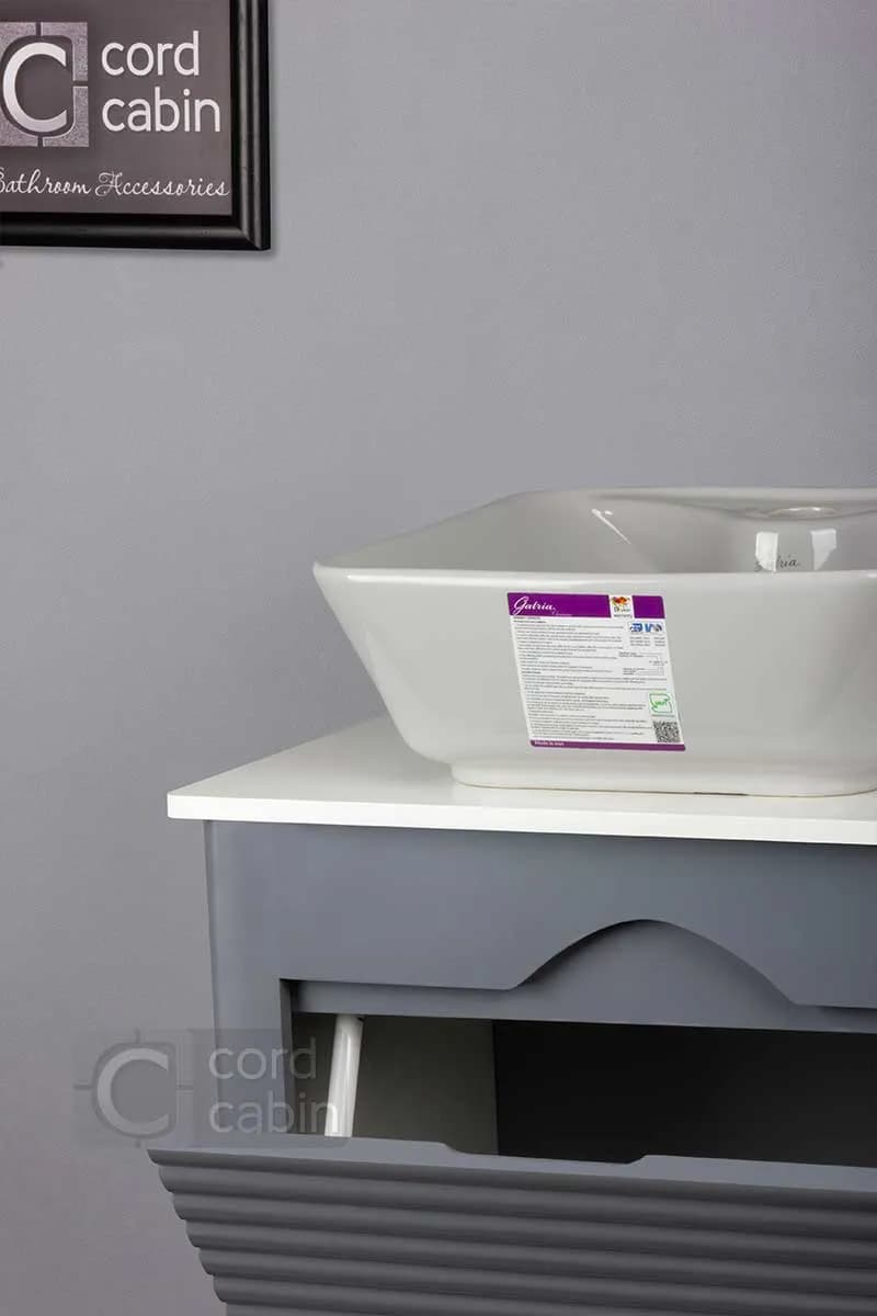 روشویی کابینت و آینه باکس طرح توسکا با کاسه مربع گاتریا طوسی — تصویر ۲