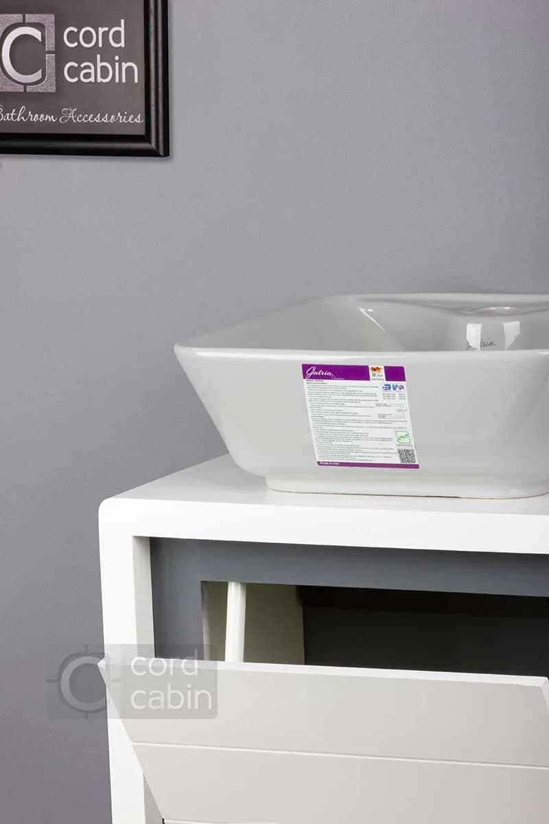 روشویی کابینت و آینه باکس طرح رناک سفید طوسی با کاسه مربع طوسی گاتریا — تصویر ۶
