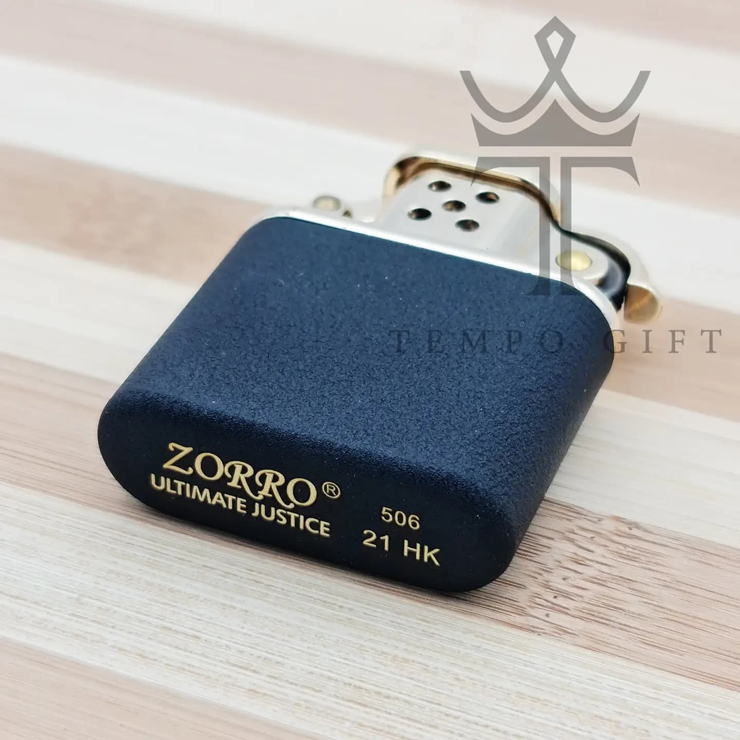 فندک بنزینی زورو ZORRO مشکی آسفالتی — تصویر ۵