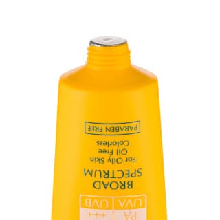 کرم ضد آفتاب بی رنگ سینره با SPF60 مناسب پوست نرمال تا خشک حجم 50 میلی لیتر — تصویر ۵