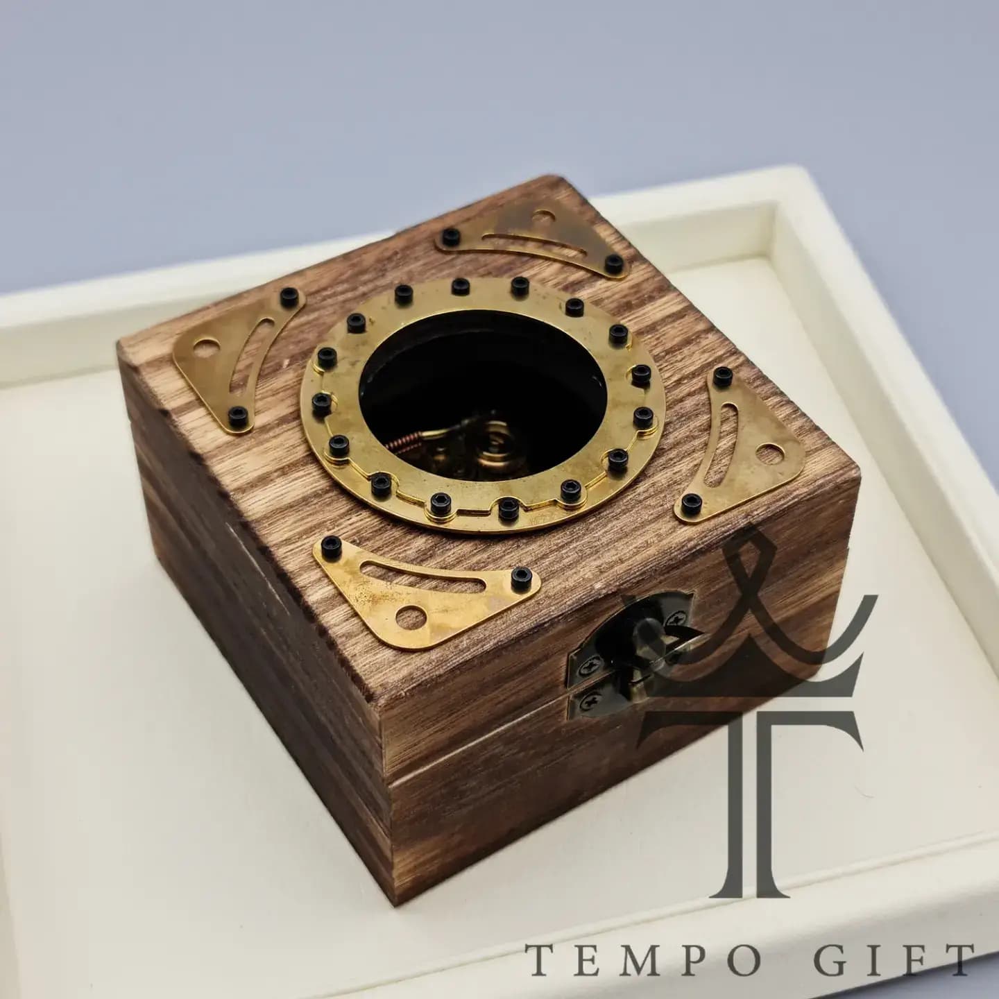 فندک زیپو ZIPPO بنزینی اصل کلکسیونی — تصویر ۵