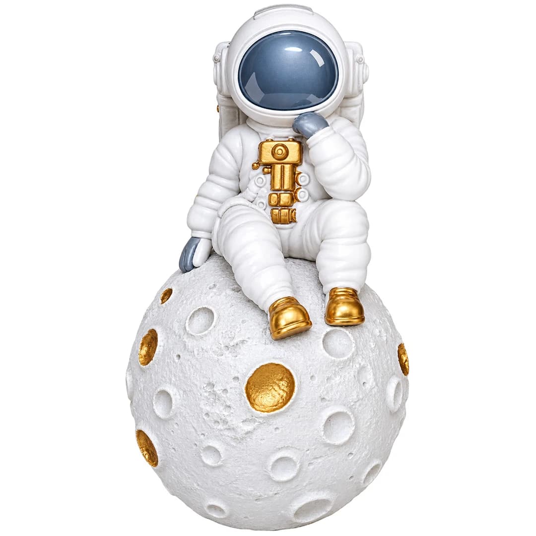 مجسمه فضانورد سفید