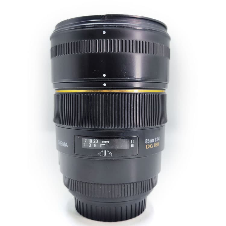 لنز Sigma 85mm f/1.4 EX DG HSM — تصویر ۸