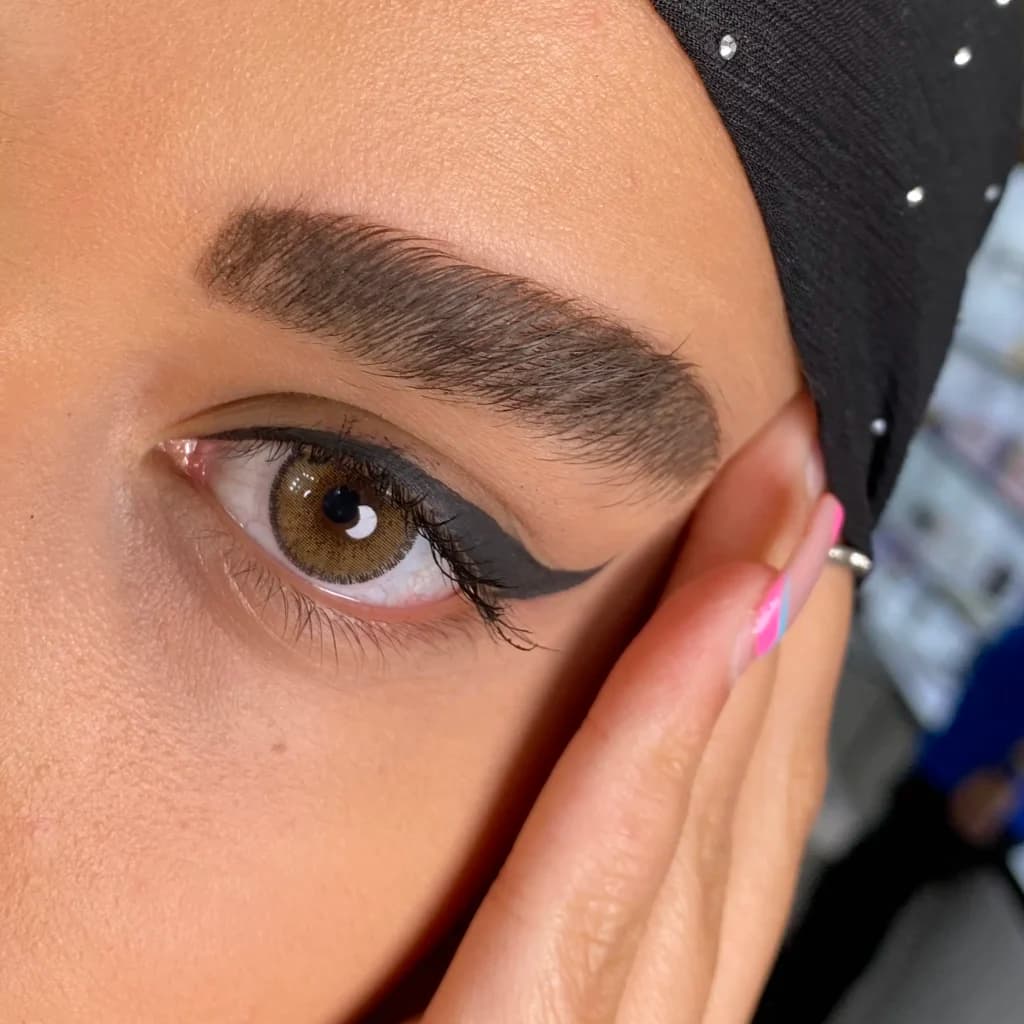 لنز کاتیا مارون براون عسلی خاکی | Katia Maroon Brown Lenses — تصویر ۶