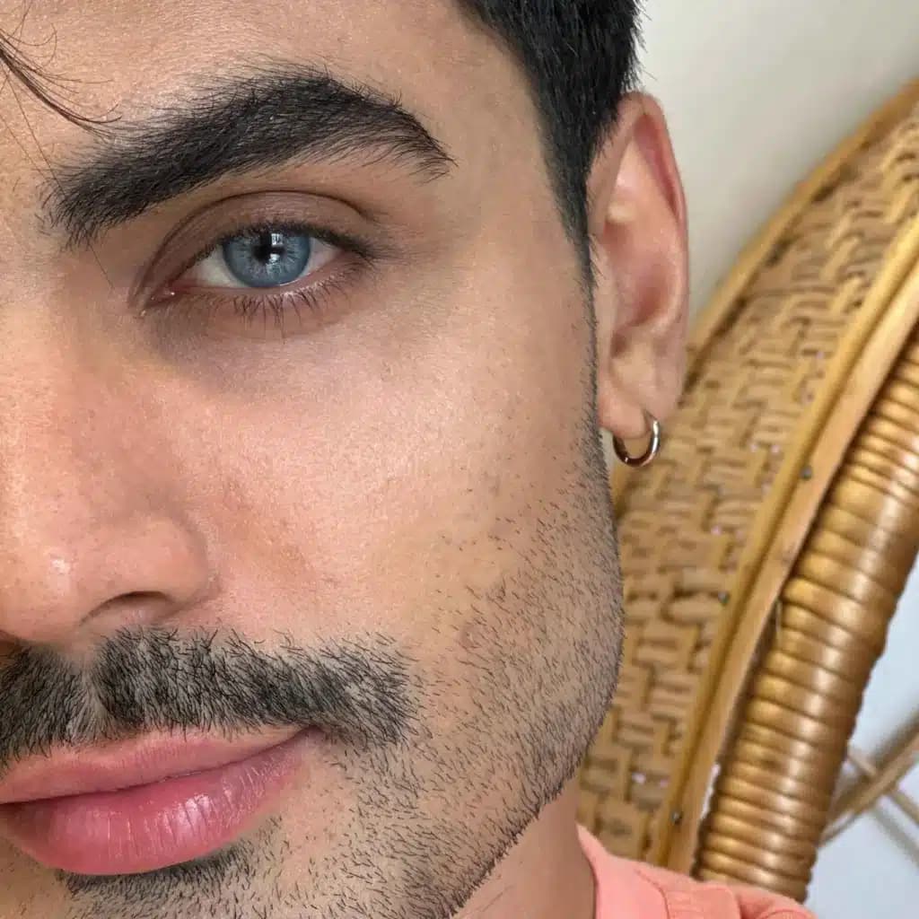 لنز مارلی لایت بلو آبی رگه دار مشابه چشم | Marley Light Blue lens — تصویر ۶