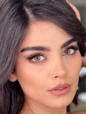 لنز عسلی بدون دور طرح کت آی برند دهب Dahab cat eye — تصویر ۴