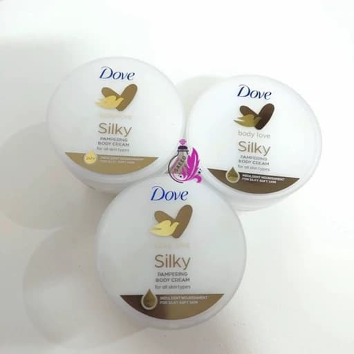 کرم مرطوب کننده دست و بدن مدل Silky حجم 300میل داو — تصویر ۳