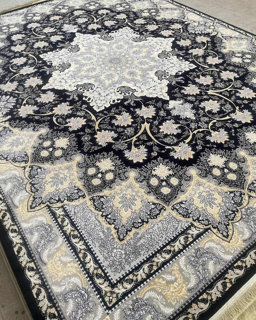 فرش افق سرمه ای 700 شانه تراکم 2550 ساده هشت رنگ