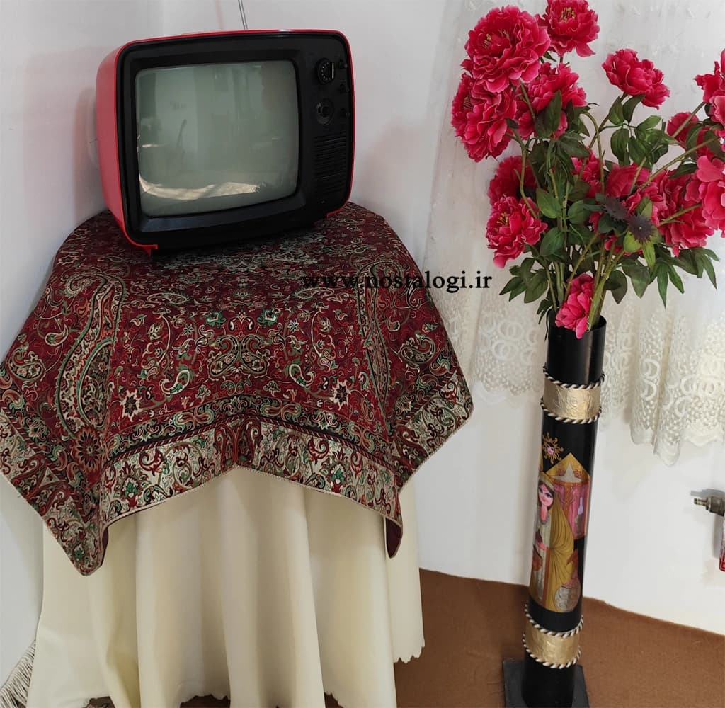 رومیزی ترمه سالار زرشکی — تصویر ۲