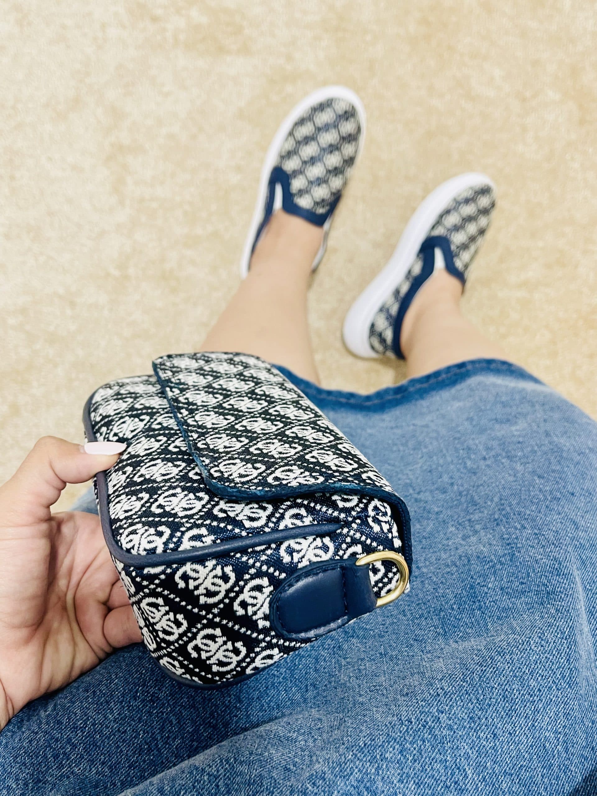کیف گِس Guess — تصویر ۸