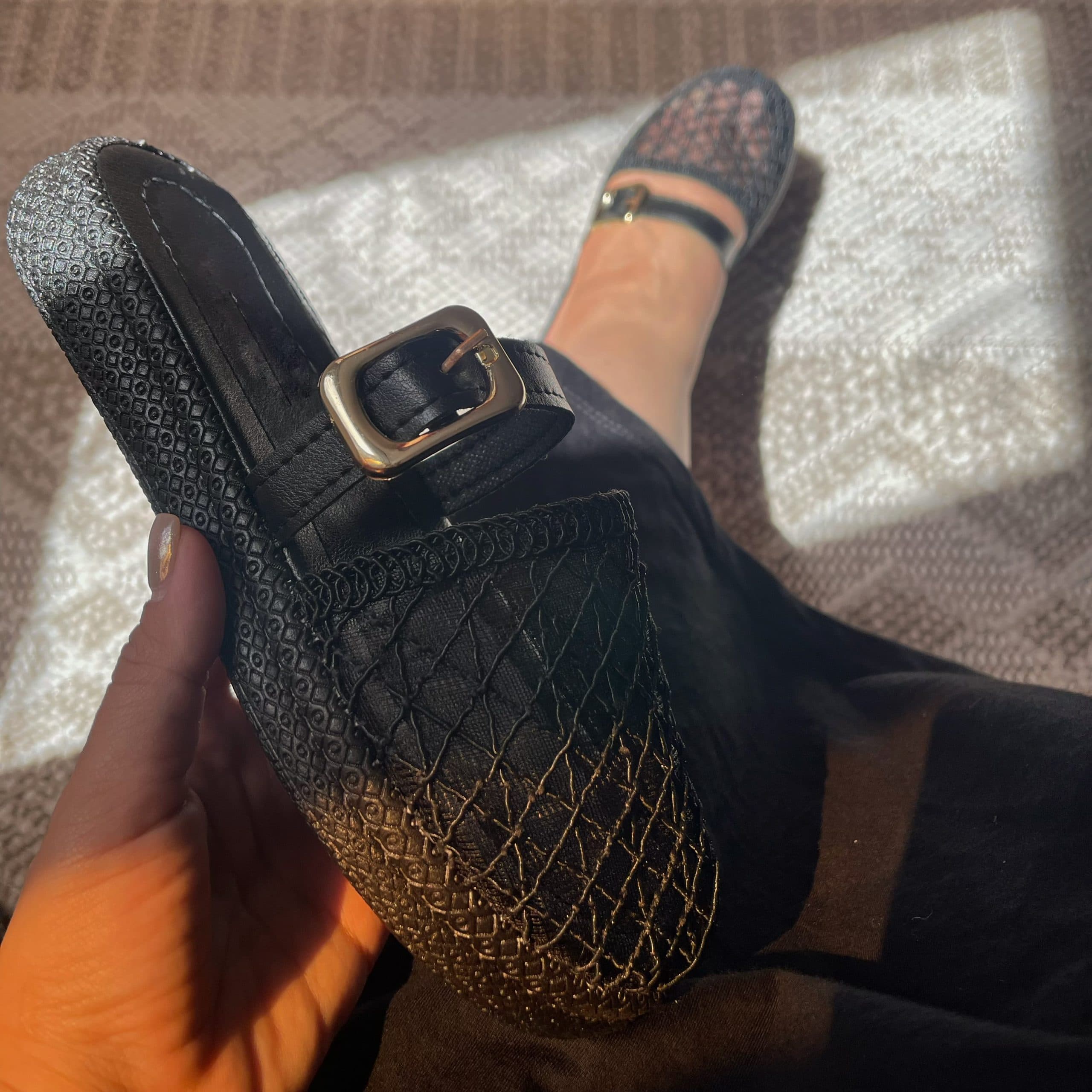 صندل چیرو کمربندی — تصویر ۲