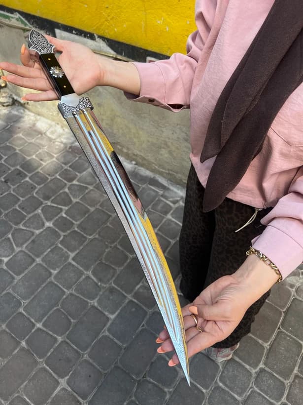 خنجر عربی سفارشی ۵۰ سانت دسته فیبر حکاکی گارد الومینیومی — تصویر ۲