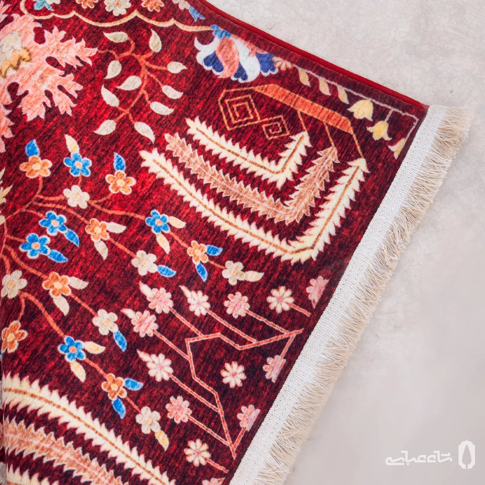 فرش لاکی طرح روجا — تصویر ۲