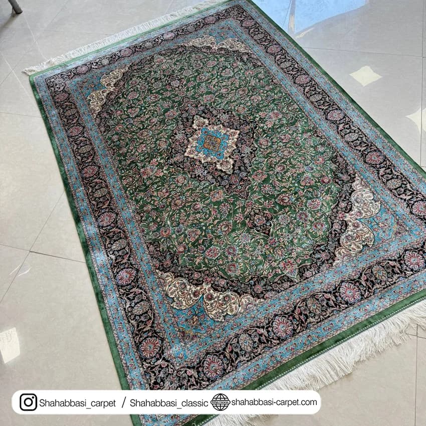 فرش تمام ابریشم کد 238 سبز — تصویر ۲