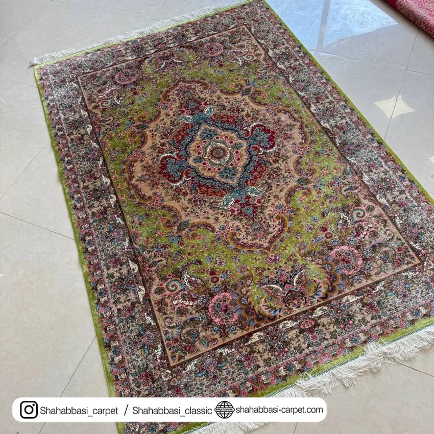 فرش تمام ابریشم کد 237 سبز — تصویر ۶