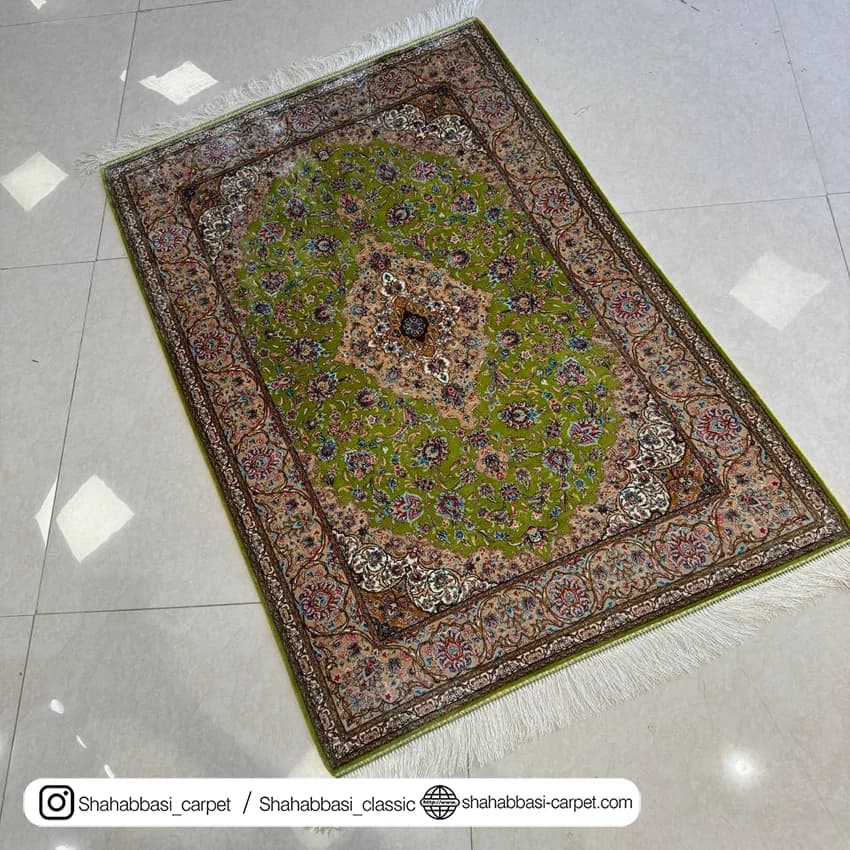 فرش تمام ابریشم کد 232 سبز — تصویر ۲