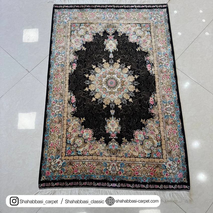فرش تمام ابریشم کد 222 مشکی — تصویر ۸