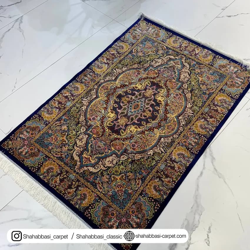 فرش تمام ابریشم کد 163 آبی کاربنی — تصویر ۴