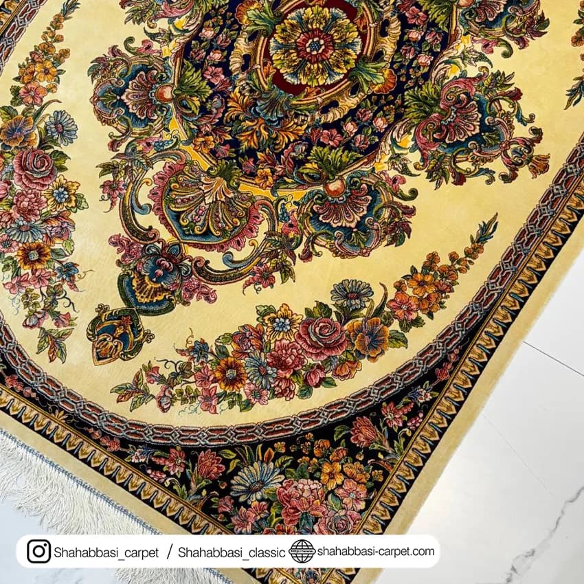 فرش تمام ابریشم کد 162 کرم — تصویر ۴