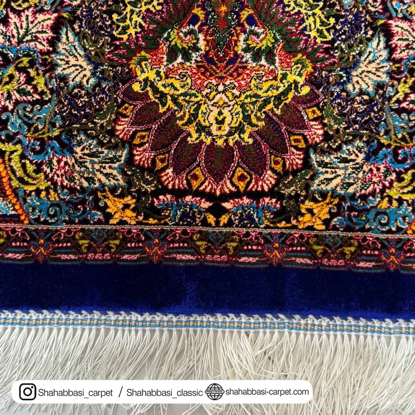 فرش تمام ابریشم کد 159 آبی کاربنی — تصویر ۴