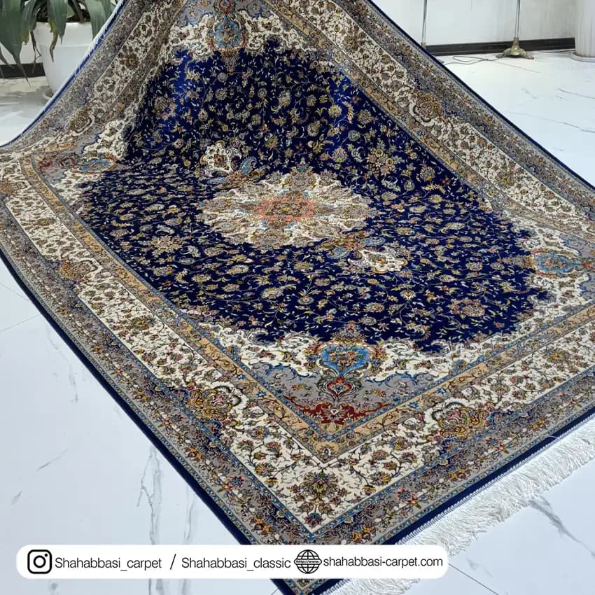 فرش ابریشم کد 118 سرمه ای — تصویر ۲
