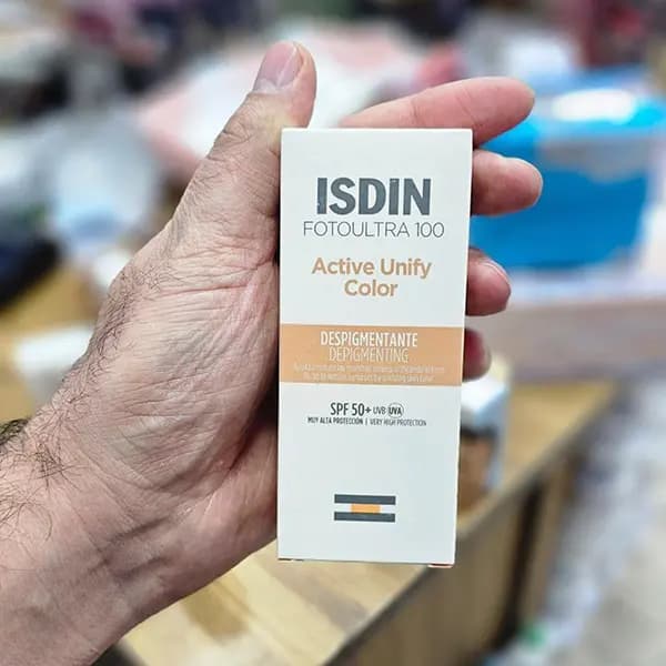 ضد آفتاب اکتیویونیفای SPF50 رنگی ضد لک حجم ۵۰ میل