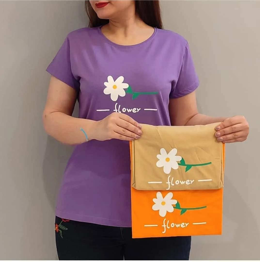 تیشرت زنانه طرح گل و پاندا عمده — تصویر ۳