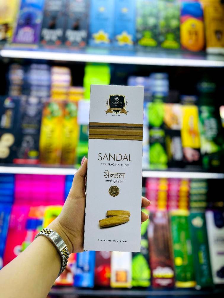 عود دست ساز آلوکیک ALAUKIK محصول کشور هندوستان با رایحه چوب صندل SANDAL — تصویر ۲