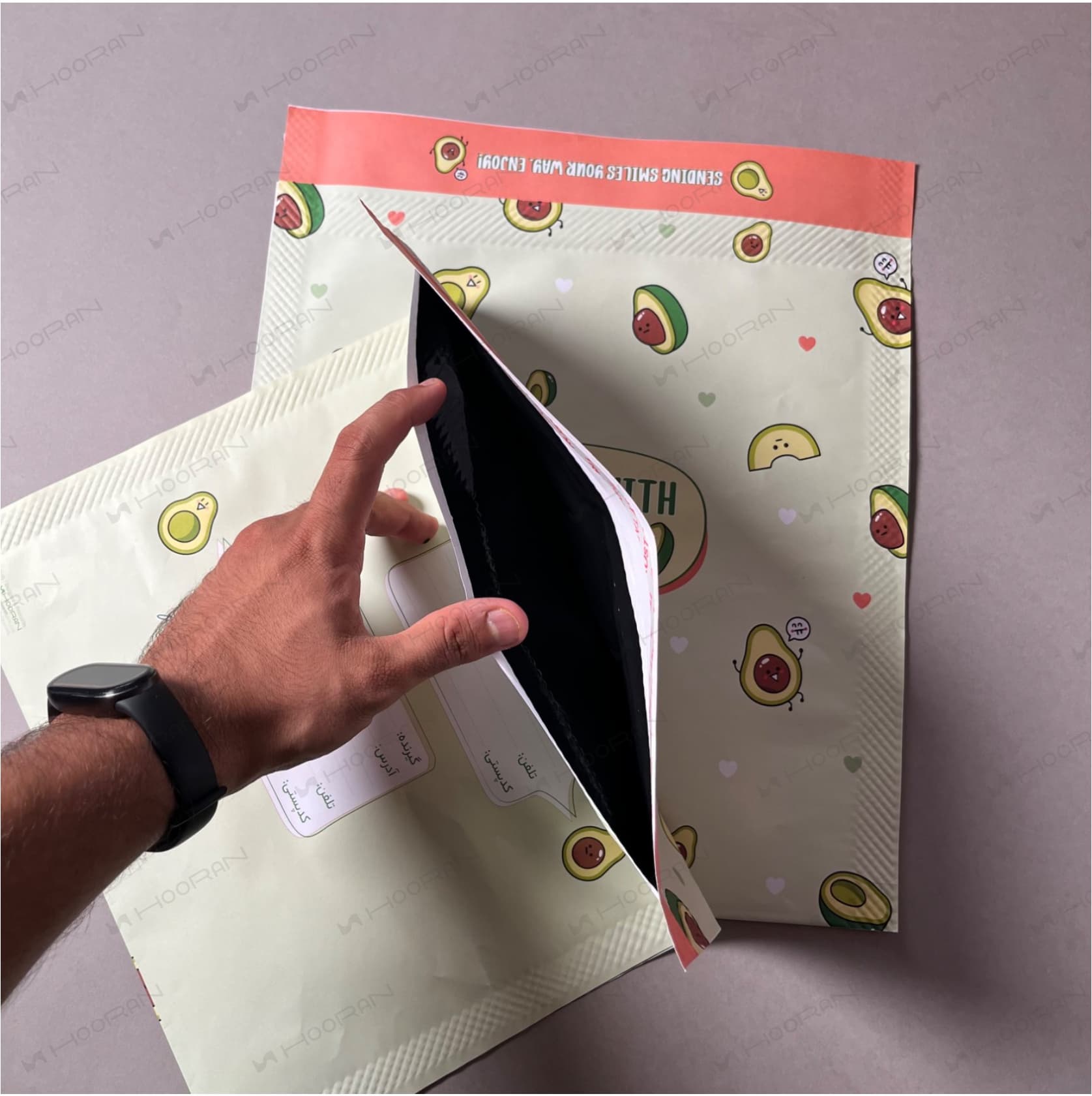پاکت پستی سایز B4 طرح آووکادو داخل مشکی — تصویر ۱۲