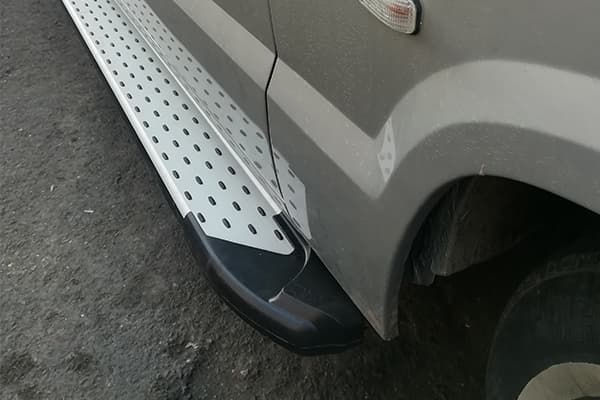 رکاب بغل مزدا وانت مدل اشکی ایرانی — تصویر ۴