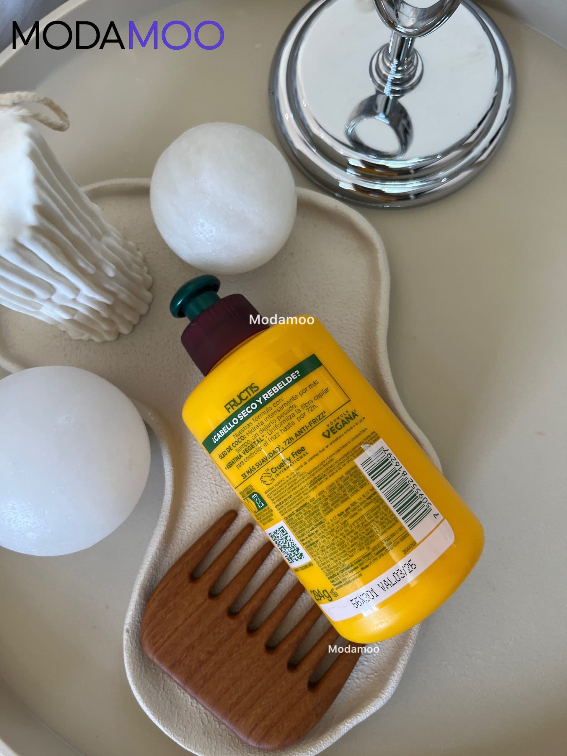 کرم مو بعد حمام ترمیم کننده و ضد وز گارنیر مدل oil repair Liso Coco — تصویر ۳