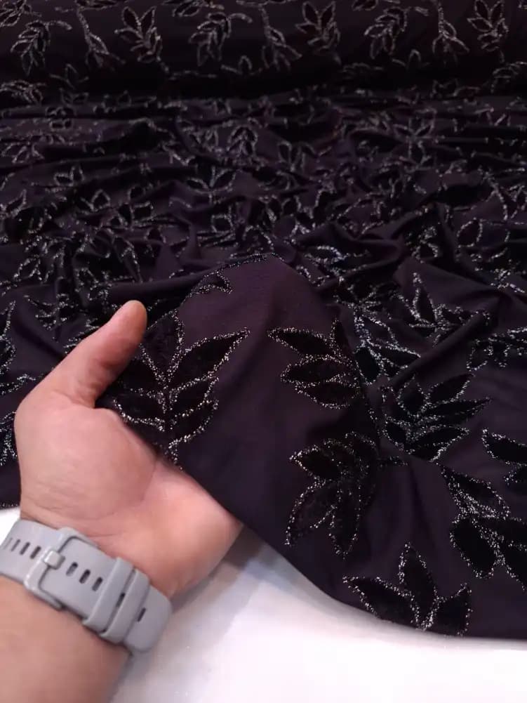 پارچه نرمیلان گل مخمل سیم دوزی 1